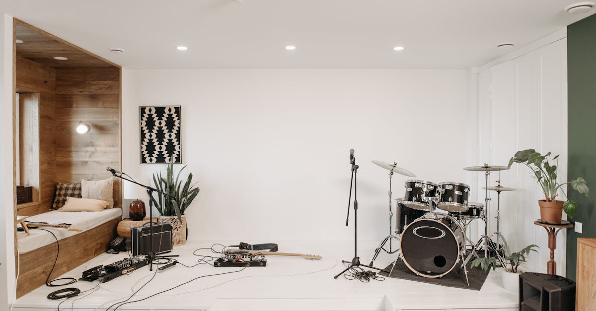 découvrez les chefs-d'œuvre contemporains du fingerstyle guitare, où virtuosité et émotion se rencontrent dans des compositions uniques et inspirantes.